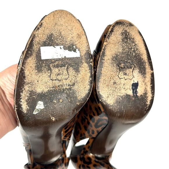 Stuart Weitzman Patent Leather Leopard Animal Print Peep Toe Pumps 6 1/2 - Picture 12 of 15